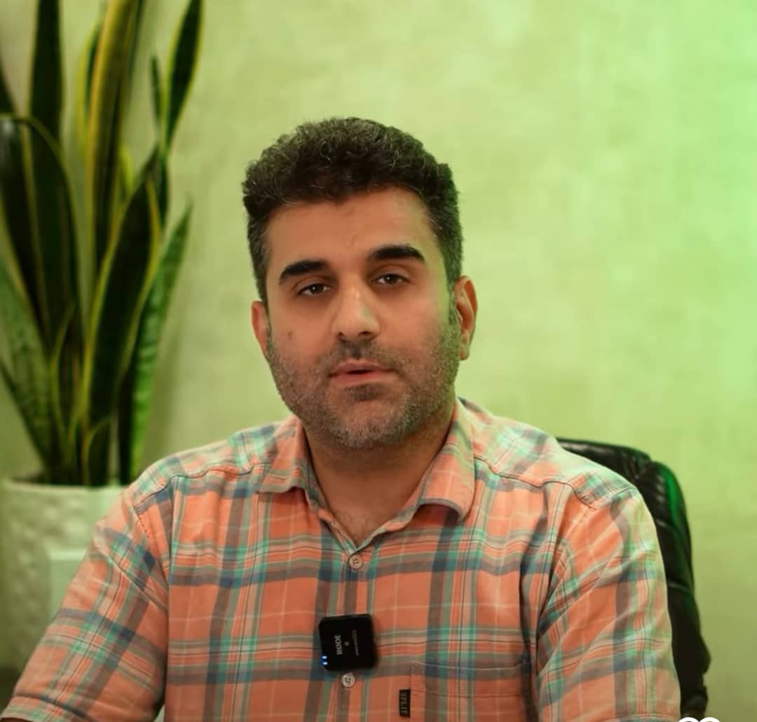 دکتر رضا دهقان در گهوارک